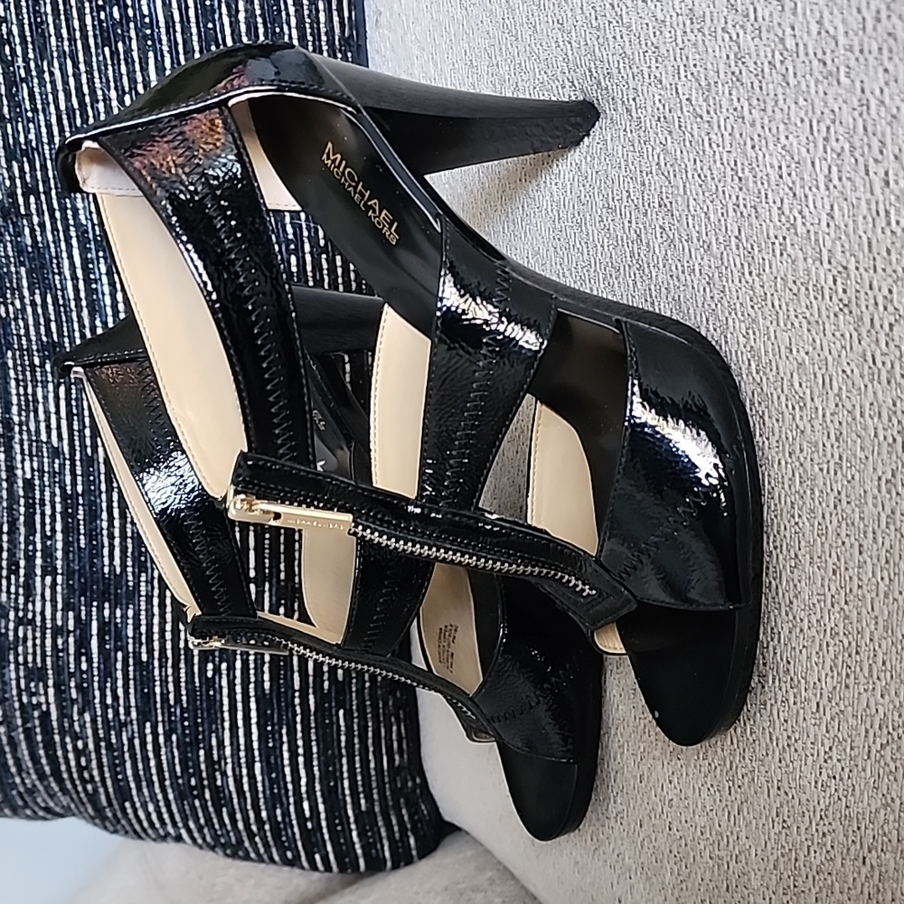 gently worn Michael Kors size 8.5 M  zip up Berkley T strap patent leather heels